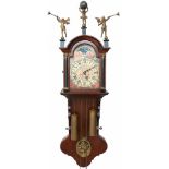 Een staartklok, 20e eeuw.Niet getest op werking.A tail clock. 20th century. Not tested for