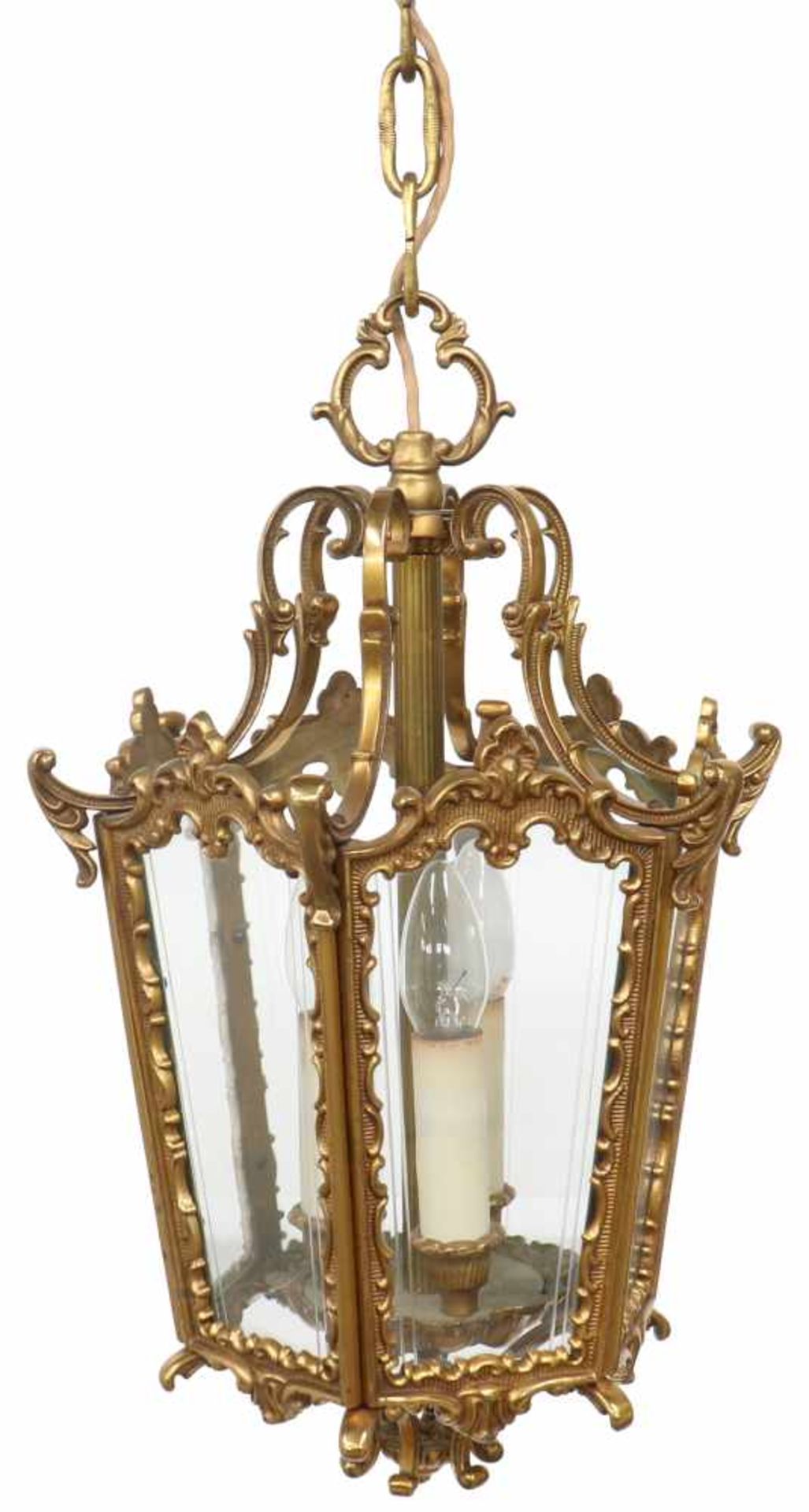 Twee messing hallantaarns, midden 20e eeuw.Afm. H: 45 cm.Two brass hall lanterns. Mid-20th - Bild 2 aus 3