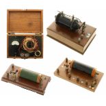 Een lot van vier natuurkundige instrumenten. 1e helft 20e eeuw.A lot with four physical instruments.