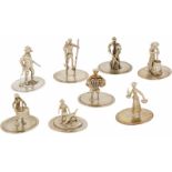 (9) delig lot miniaturen zilver.W. o steltloper, trompetist, jager en man met hond. Nederland, 20e