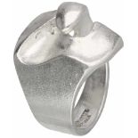 Lapponia design ring zilver - 925/1000.Designer Björn Weckström. Ringmaat: 17,25 mm. Gewicht: 9,6