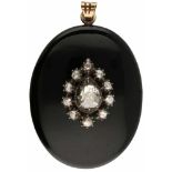 Hanger geelgoud, ca. 1.10 ct. diamant en onyx - BWG 10 kt.11 Roos geslepen diamanten (1x ca. 1.00