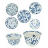 Een lot met divers porseleinen. China, 18e eeuw.Diverse kwaliteiten. A lot with various porcelain