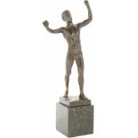 Julius Paul Schmidt-Felling (1835-1920).Bronzen beeldje van een atleet. Gesigneerd 2x in voet.