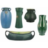 Een lot divers aardewerk w.o. Mobach.A lot of various earthenware including Mobach.