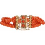 Antieke armband rosegoud, bloedkoraal en zaadparel - 14 kt.Op rood draad geregen, met