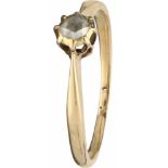 Solitair ring geelgoud, diamant - 14 kt.1 Roos geslepen diamant (doorsnede ca. 4 mm). Ringmaat: 18,5