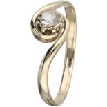 Slagring geelgoud, diamant - 14 kt.1 Roos geslepen diamant (doorsnede ca. 4 mm). Ringmaat: 16,75 mm.