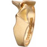 Lapponia 'Tsokka' design ring rosegoud - 14 kt.Designer Björn Weckström. Ringmaat: 17 mm. Gewicht: