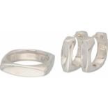 Esprit set ring/oorbellen zilver - 925/1000.Ringmaat: 17 mm en lengtexbreedte oorbellen: 1,5 x 0,5