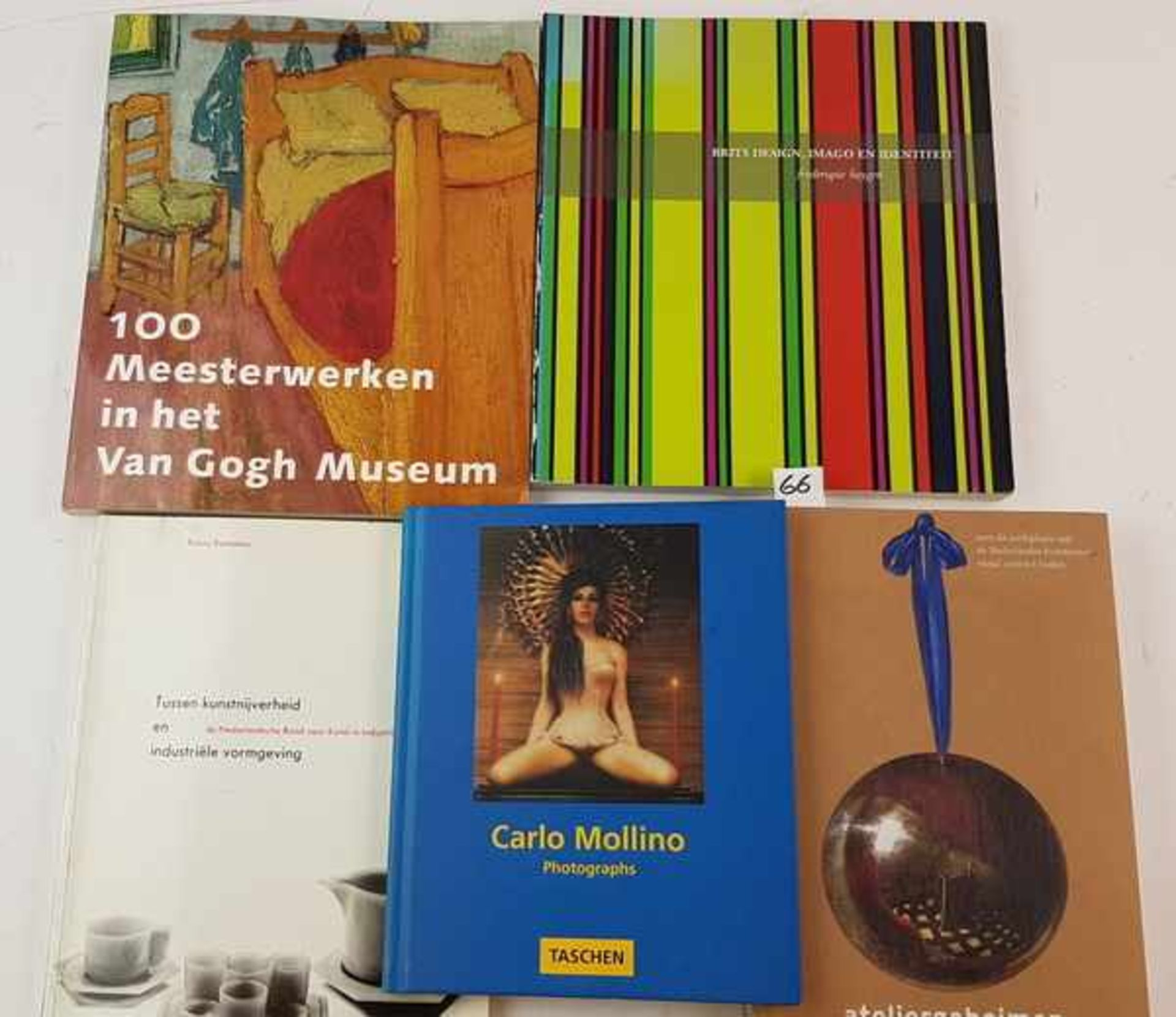 (Boeken) (Kunst) een divers lotEen divers lot kunstboeken: design, schilderkunst, televisie etc. [ - Bild 2 aus 4