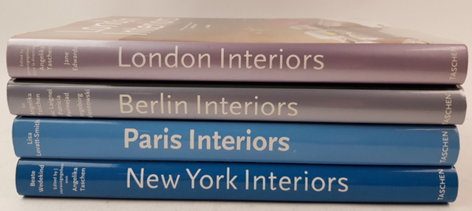 (Boeken) (Kunst) Taschen Interiors (4 delen)Een lot van 4 uitgaves van Taschen over interieurs: