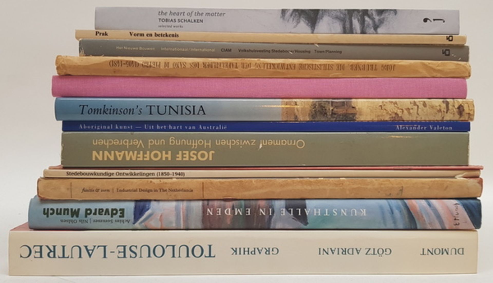(Boeken) (Kunst) een lotEen lot kunstboeken, onder andere over Toulouse Lautrec en Munch. [Totaal:
