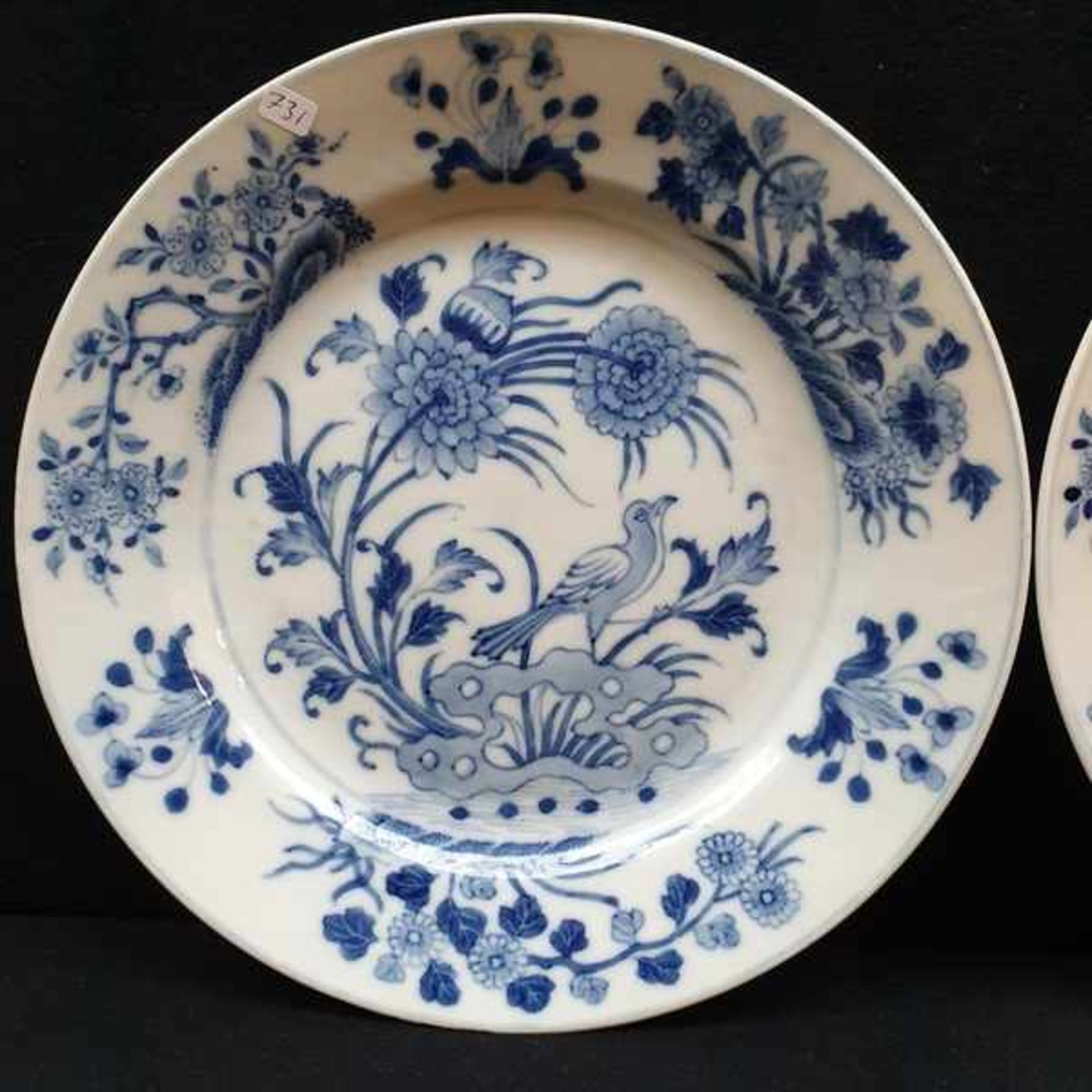 (Aziatica) Porseleinen borden met decor van vogel in tuin, China, 19e eeuwPorseleinen borden met - Bild 3 aus 9