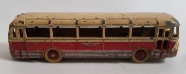 (Curiosa) Dinky Toys, 3 bussen, 1940Franse Dinkys Autocar Chausson 29F, (blauwe en rode versie) - Image 5 of 8