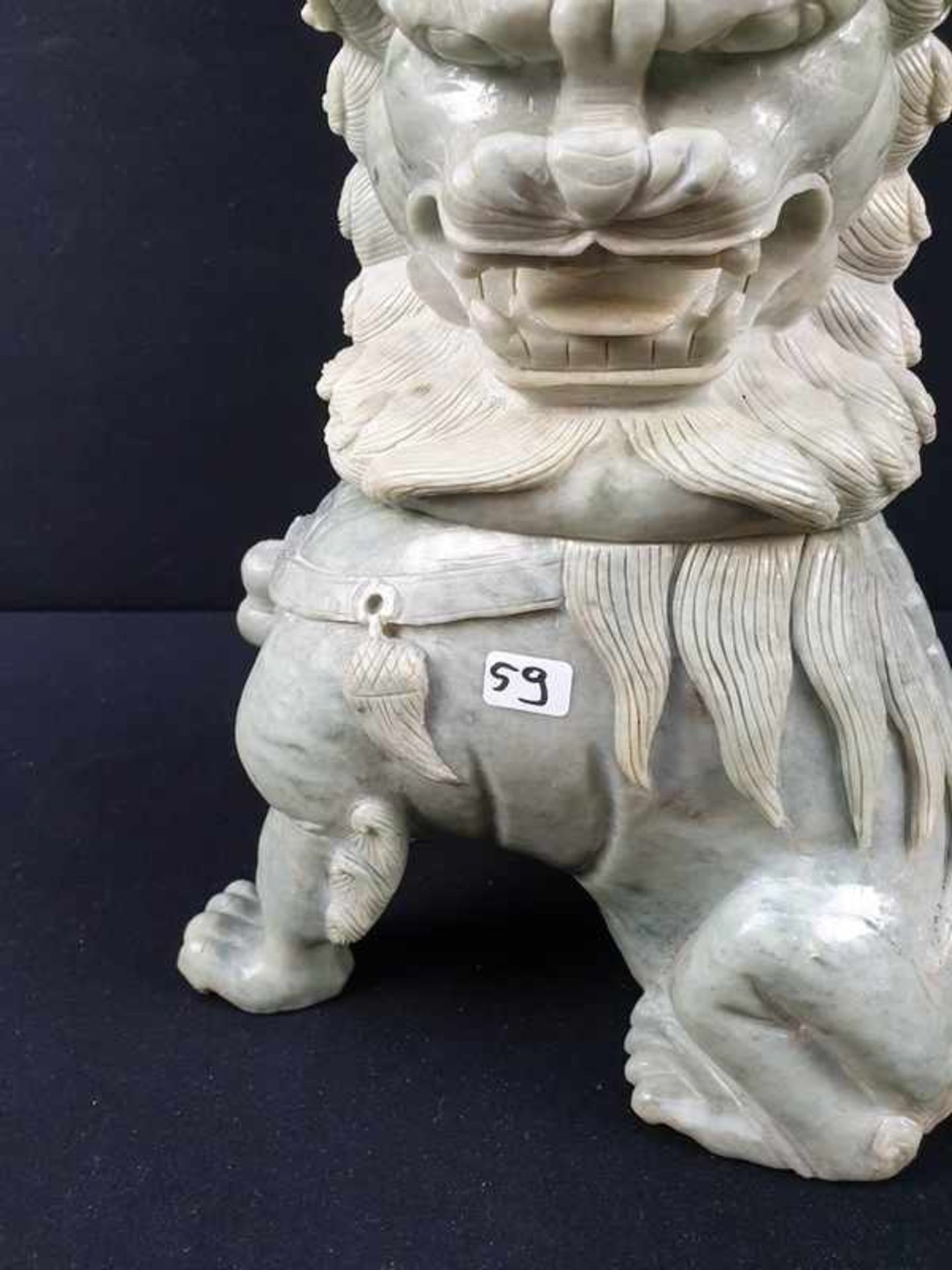 (Aziatica) Serpentine dekselpot van een Shishi dog, China, tweede helft 20e eeuwSerpentine dekselpot - Bild 8 aus 12