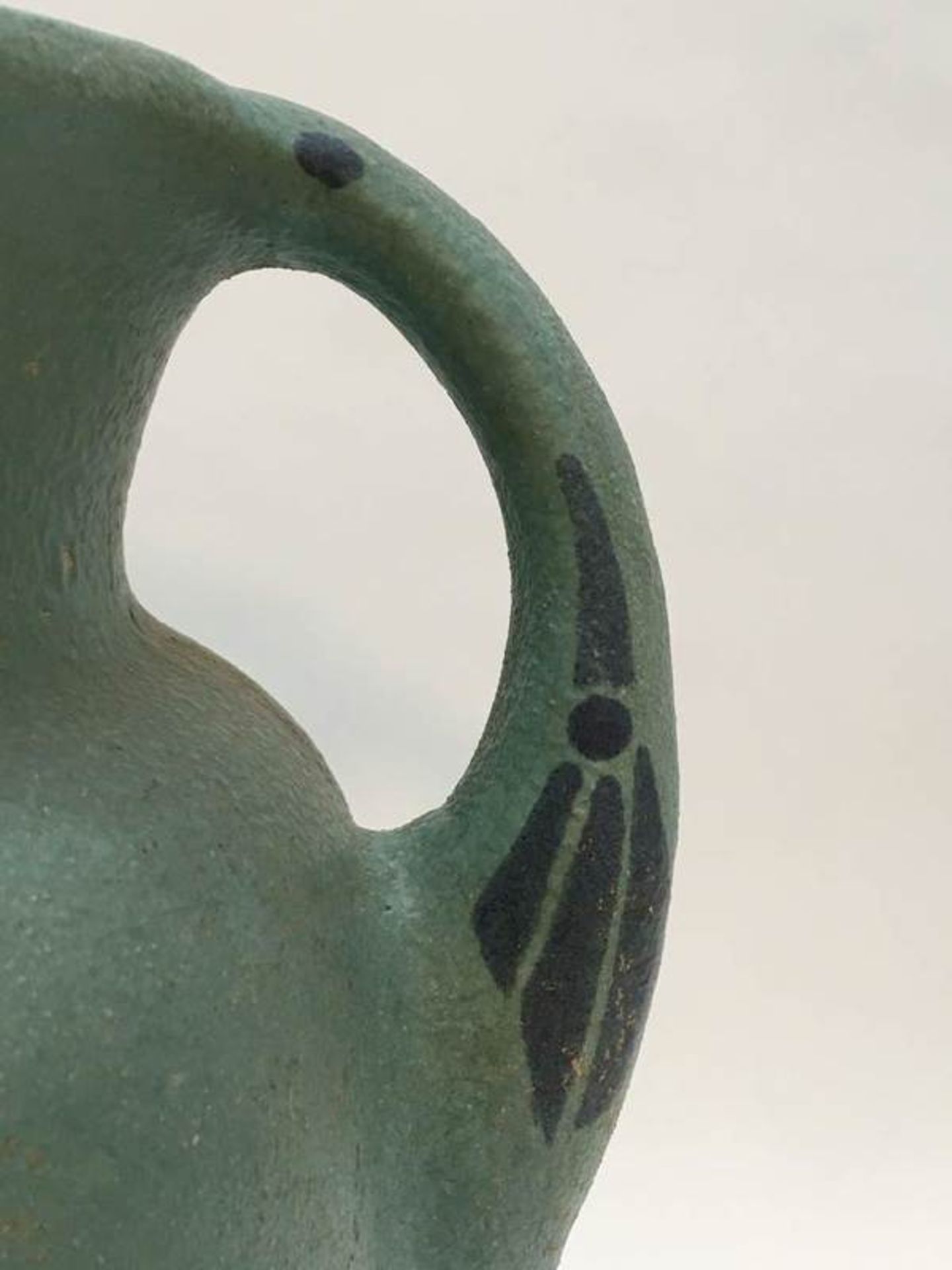 (Kunst) Aardewerk, amfora type vaas, Dordtsche Kunstpotterij (D.K.P.), ws. Jan van der Vet, ca. - Bild 4 aus 9