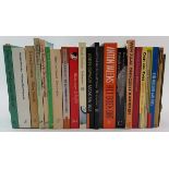 (Boeken) (Literatuur) een lotEen lot boeken, literatuur. Onder meer enkele titels van Rudy Kousbroek