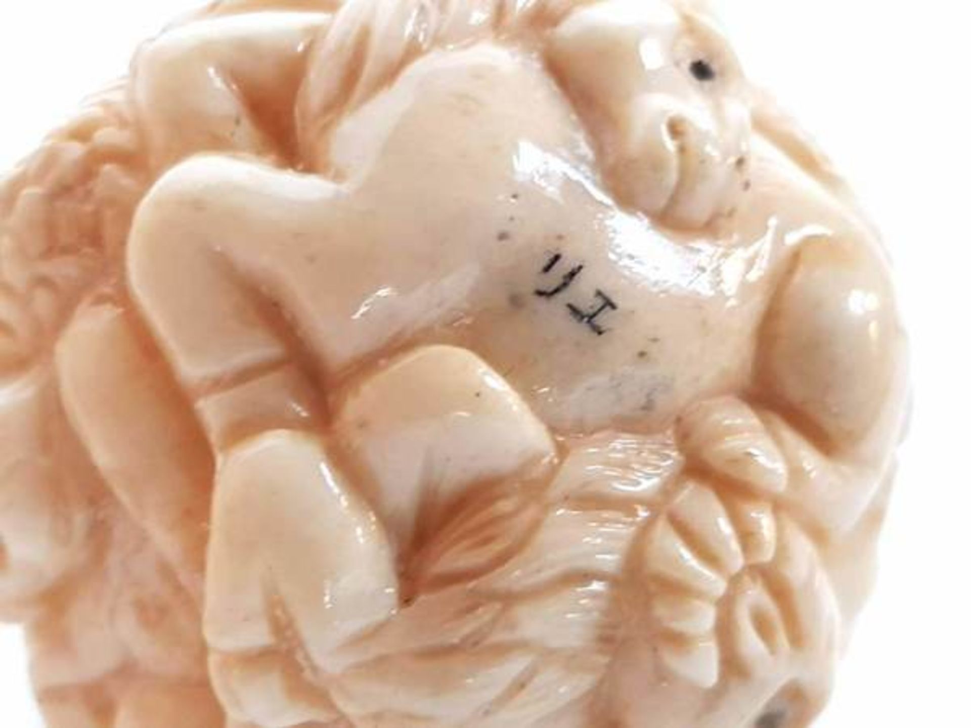 (Aziatica) Benen netsuke bol China 20e eeuwFijn gestoken met alle dieren uit de Chinese - Bild 7 aus 7