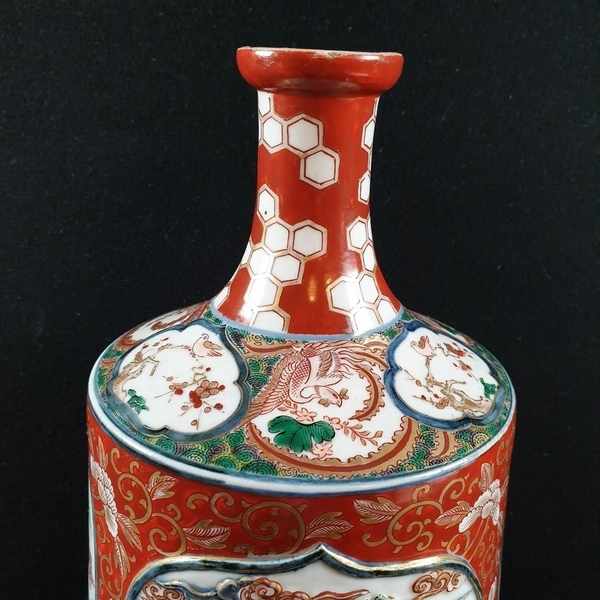 (Aziatica) Porseleinen flesvaas, Kutani, Japan, ca. 1900 Meiji periodePorseleinen flesvaas, - Image 3 of 11