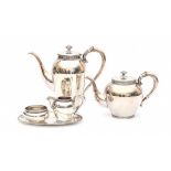 A Dutch five piece silver coffee- and tea service. Imported by D.J. Aubert, 's-Gravenhage