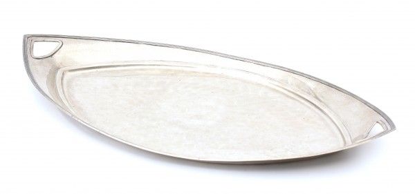 A Dutch silver tray. Maker's mark G. Reijnen, Schoonhoven. Year letter 1919.Lengte 53 cm.