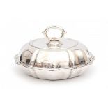 A Danish silver serving dish with detachable handle. Stamped Cohr 835. Weight 949 gram.Diameter 26