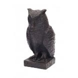 Ella van de Ven (1945- )A bronze sculpture, owl. Signed with monogram.Hoogte 29 cm.