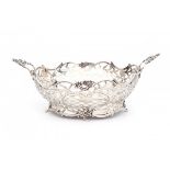 A Dutch silver bread basket. Maker's mark Hendrik Poelman, 's-GravenhageLengte 30 cm.