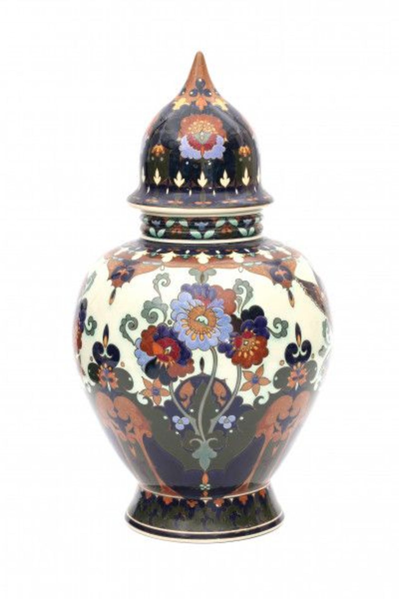 N.V. Haagsche Plateelfabriek Rozenburg, Den Haag (1883-1917)A Juliana-ceramic vase with cover,