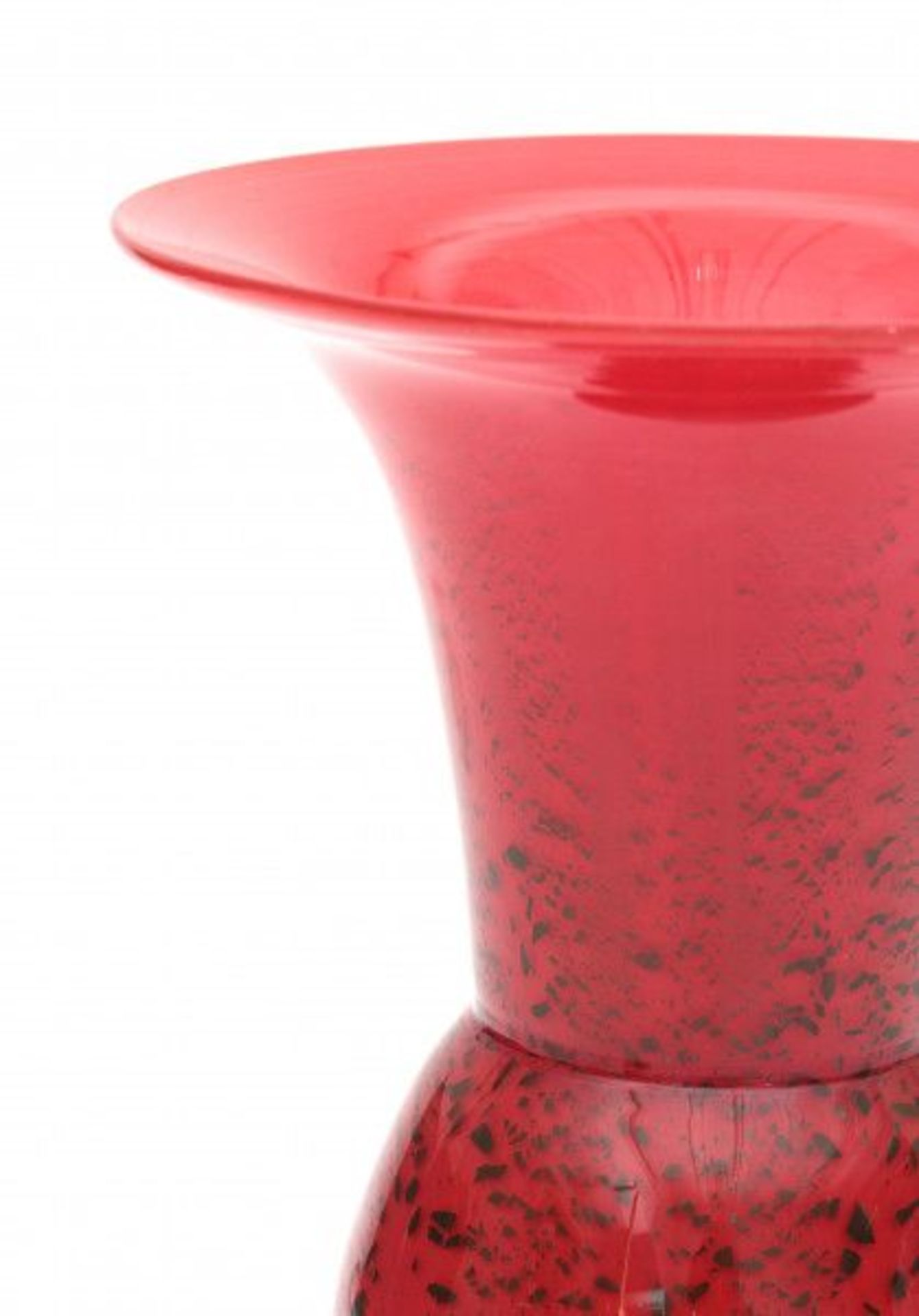 WMFA red glass 'Ikora' vase with black inclusions, 1930.23,5 cm. h.