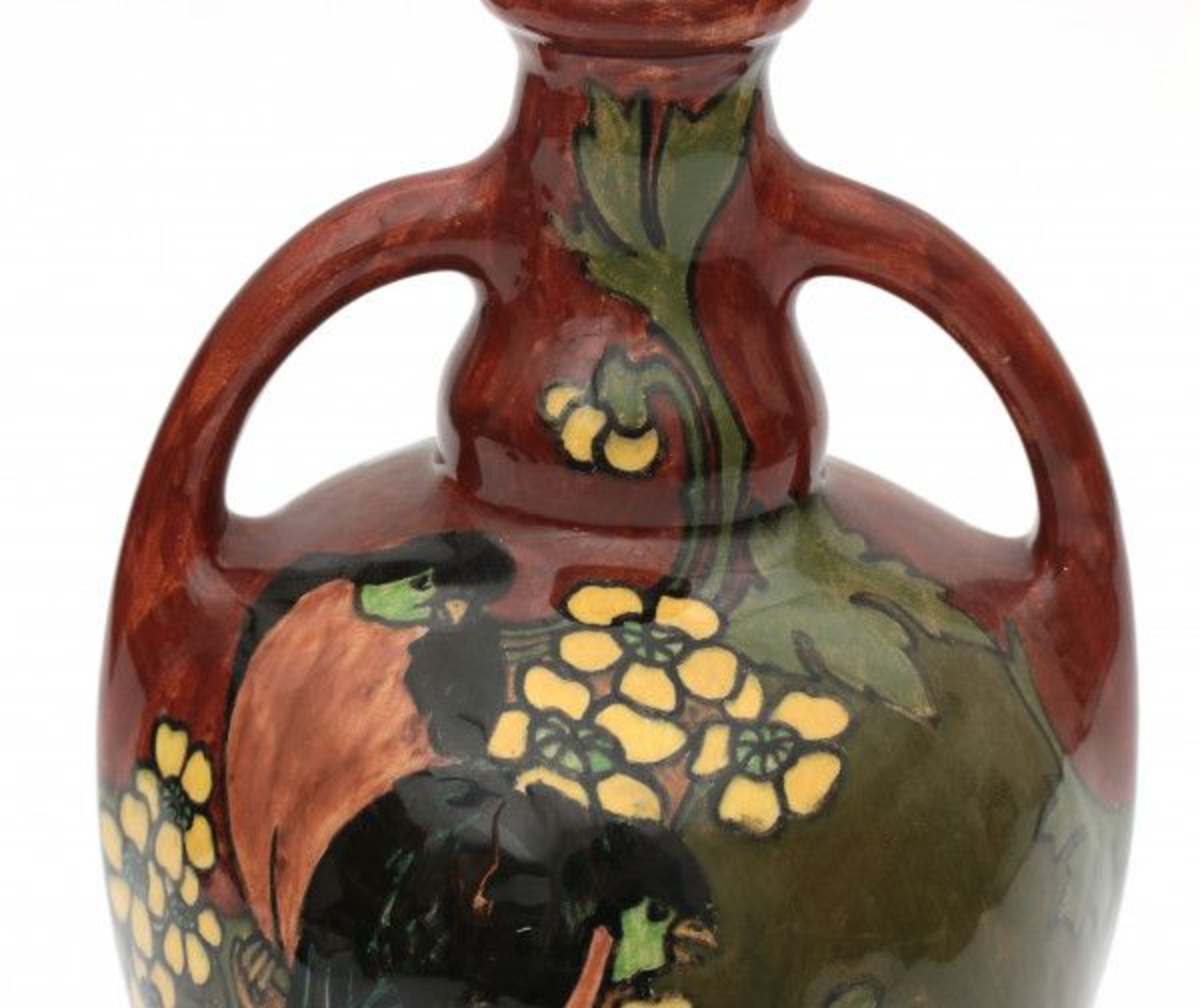 N.V. Haagsche Plateelfabriek Rozenburg, Den Haag (1883-1917)A ceramic vase with two handles, - Bild 2 aus 3