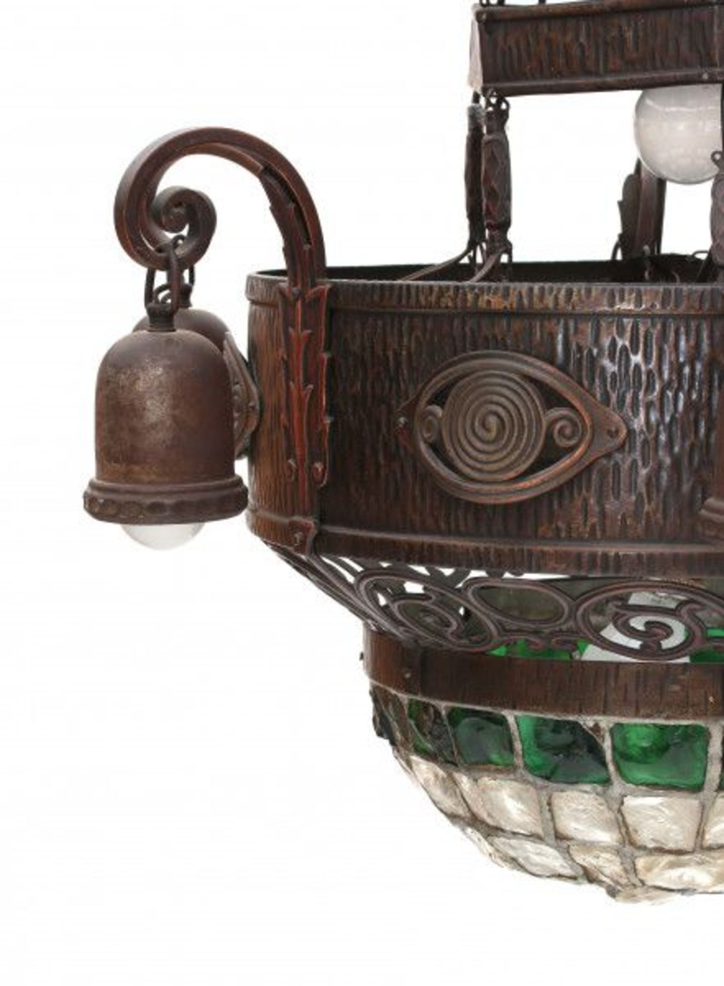Art DecoA patinated and moulded copper hanging lamp with rough leaded glass shade, circa 1930.58 - Bild 2 aus 2