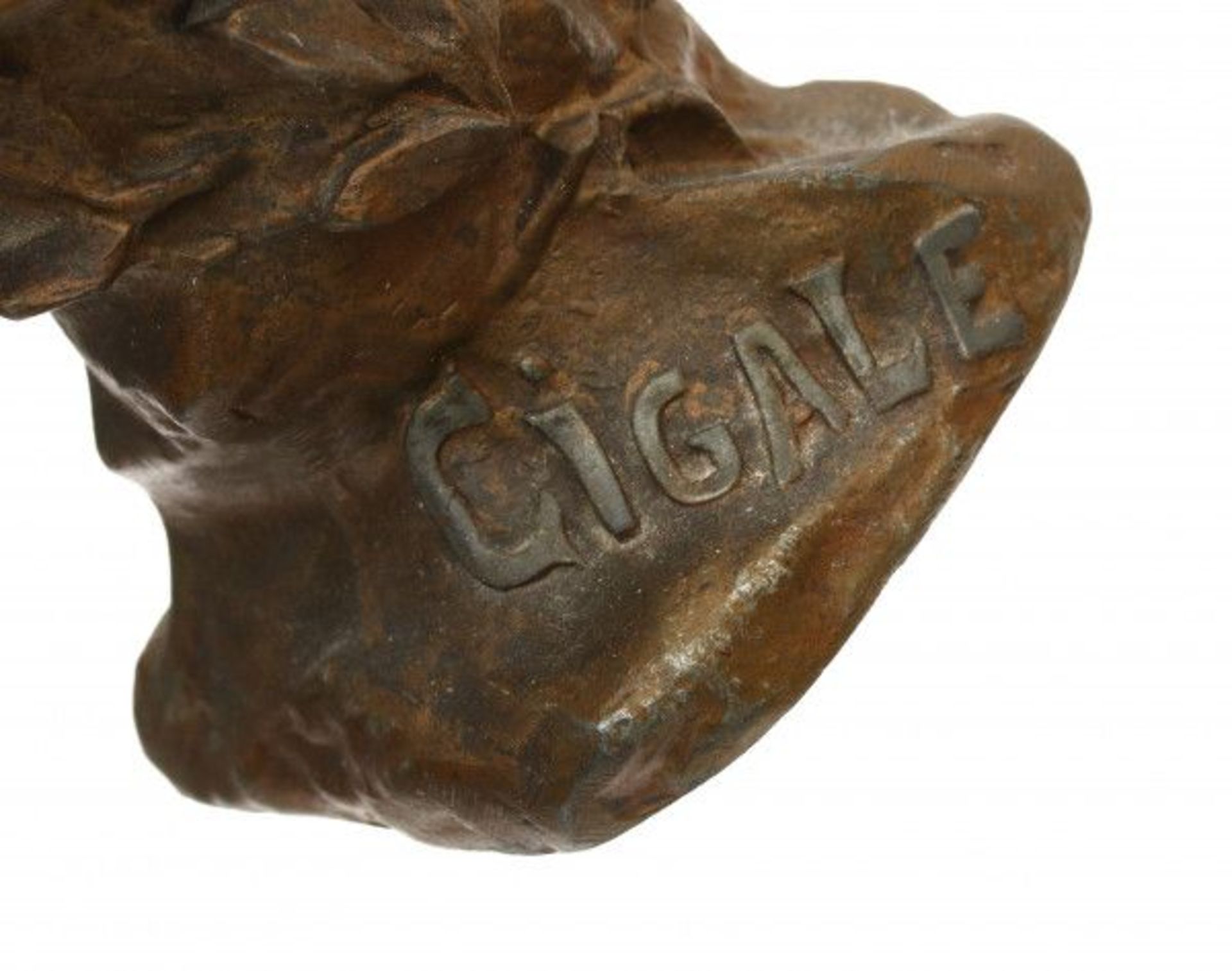 Julien Caussé (1869-1909)A patinated spelter buste, titled Cigalle, with moulded signature J. - Bild 4 aus 4