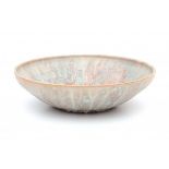 Tessa Braat-Voorhuis (1927)A pink, green and grey glazed ceramic bowl, signed underneath: Tessa.9,5