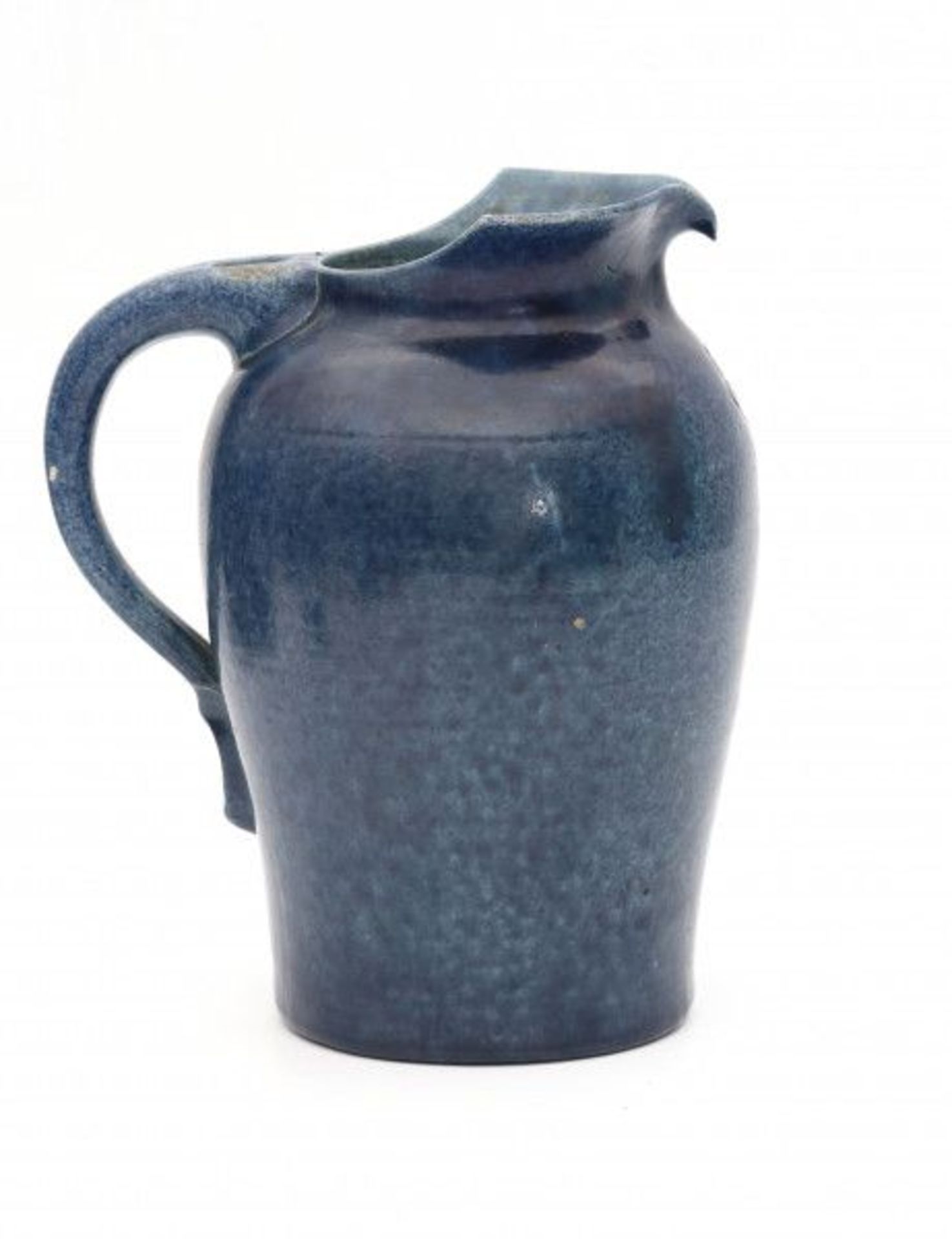 Willem Coenraad Brouwer (1877-1933)A ceramic blue glazed pitcher with incised flower-shaped - Bild 3 aus 4