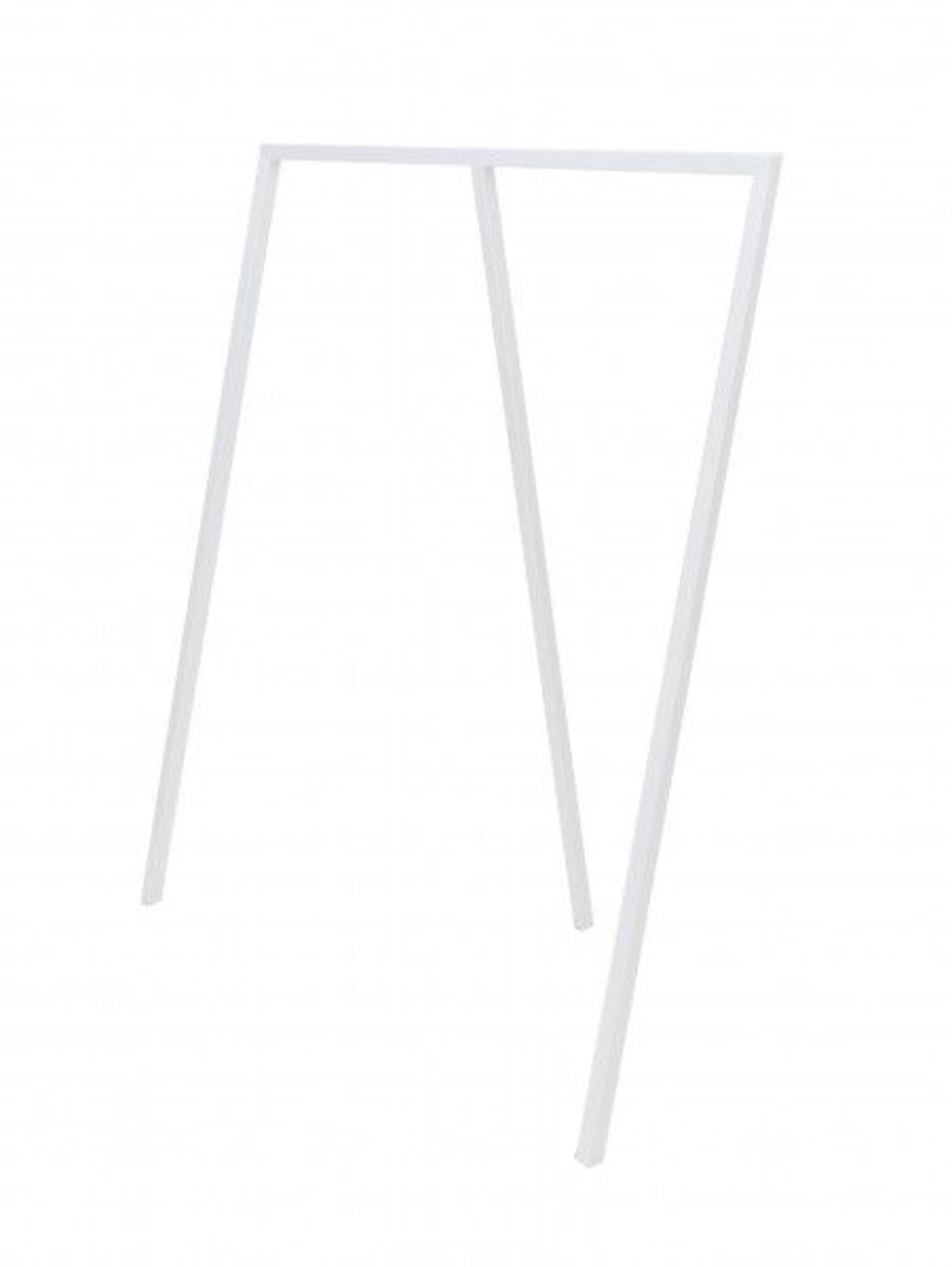 A modern white lacquered metal rack; an enlargement of a trestle.150 x 130 x 65 cm. (hxwxd) - Bild 2 aus 2