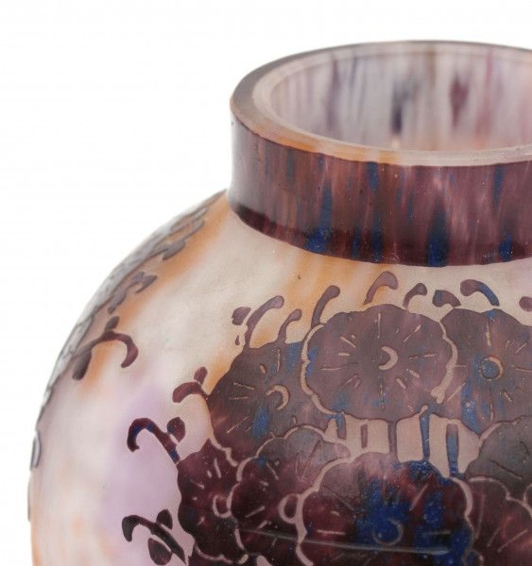 Charder, Le Verre FrançaisA globular cameo etched glass vase decorated with purple flowers, circa - Bild 2 aus 3