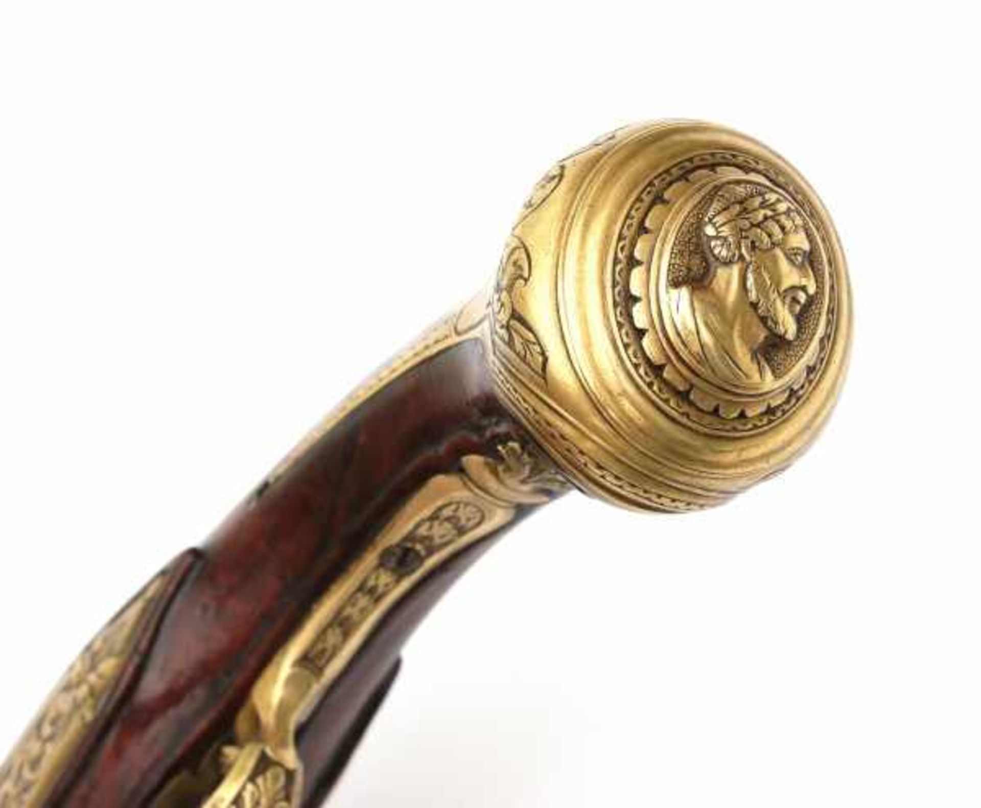 An Italian flintlock pistol, the walnut stock enriched with engraved brass mount. The barrel - Bild 6 aus 7