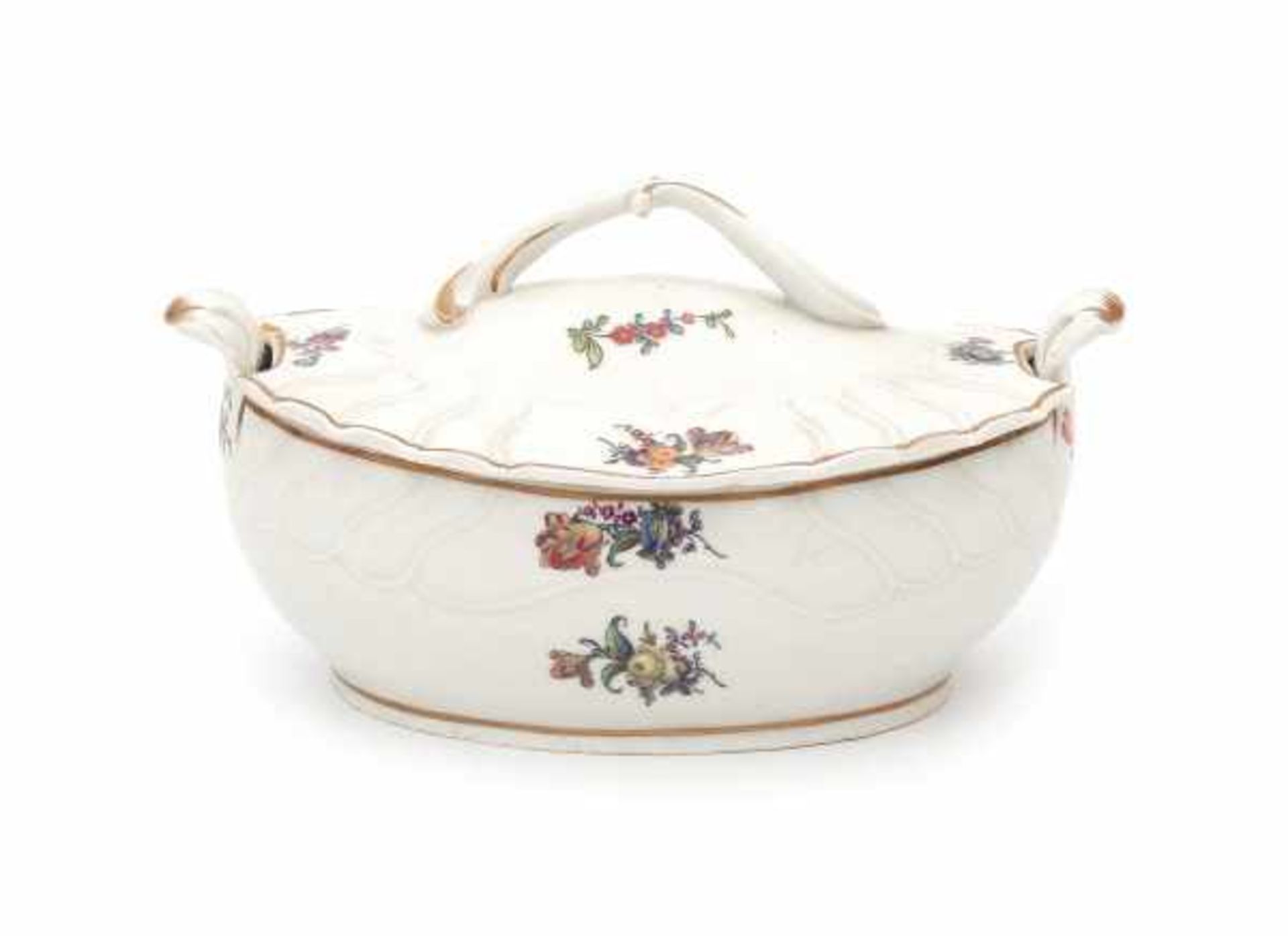 A Dutch Loosdrecht porcelain tureen. 1778-1782. The lid restored.Length 15 cm.- - -29.00 % buyer's