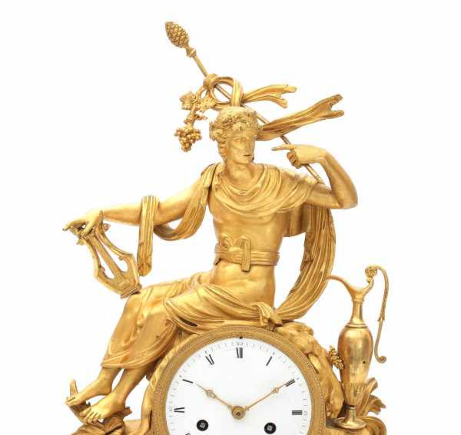 An ormulu mantle clock with a figure of Bacchus. The enamelled dial with roman numerals and adress - Bild 2 aus 4