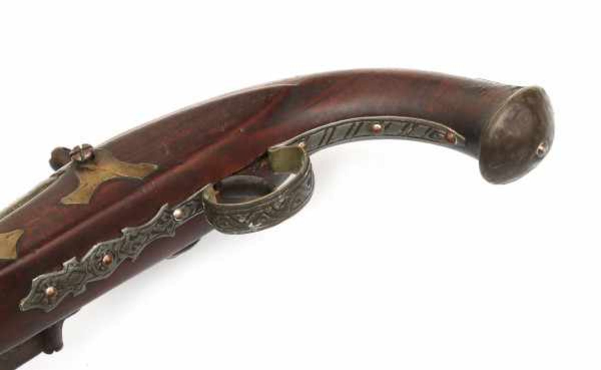 An English flintlock pistol. The bronze barrel marked London. 17th centuryLength 38 cm.- - -29. - Bild 4 aus 5