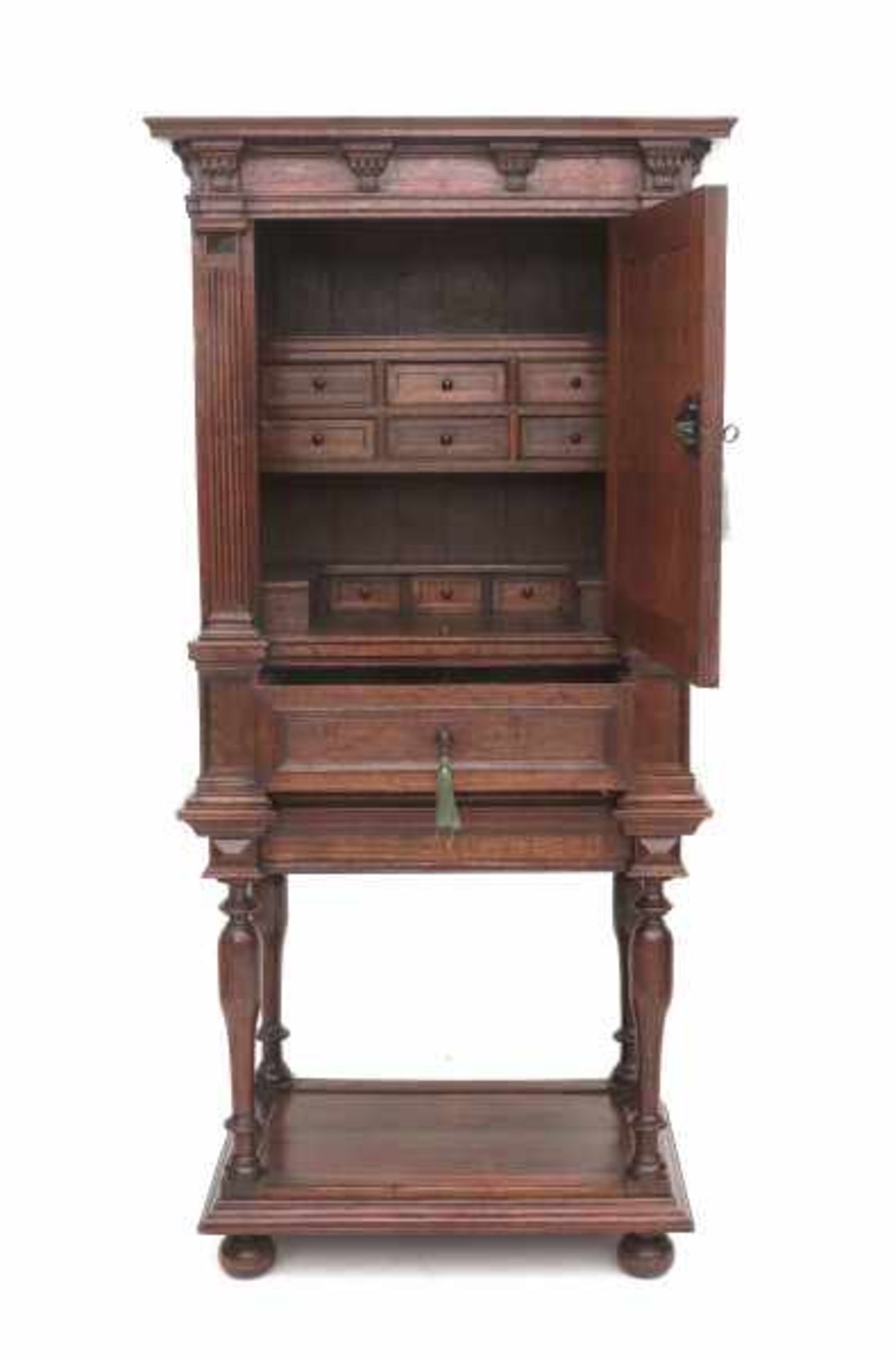 A Dutch oak 'tobacco' cabinet, the interior with nine drawers. 19th centuryDimensions 186 x 88 x - Bild 2 aus 2