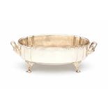 A foreign silver bowl with a glass liner. Imported by Begeer, v. Kempen & Vos. The liner with