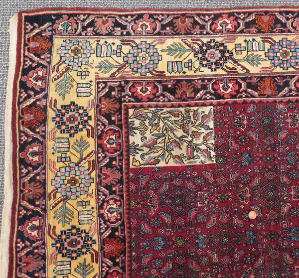 An oriental carpet, Bidjar. 20th century.Dimensions 330 x 226 cm.- - -29.00 % buyer's premium on the - Image 3 of 3