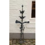 Cast-iron garden ornament, h. 137 cm. 27.00 % buyer's premium on the hammer price, VAT included