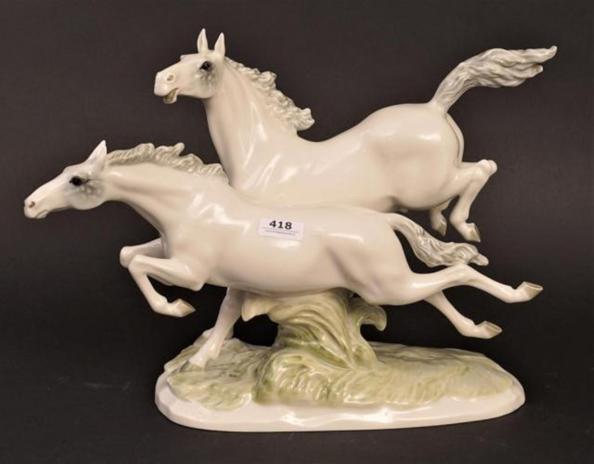 Hutschenreuther porcelain horses, Lorenz, dim. 28 x 40 cm.