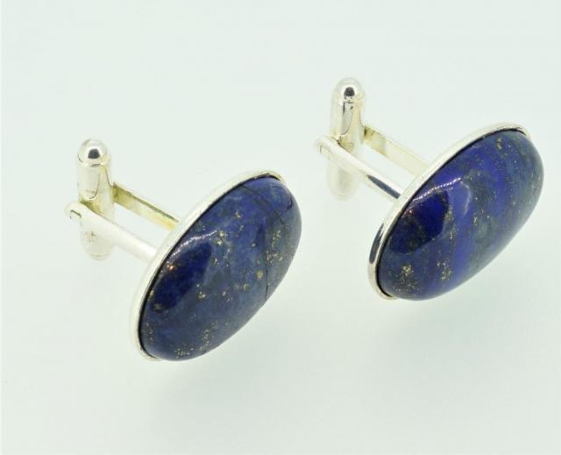 Cufflinks, set with lapis lazuli