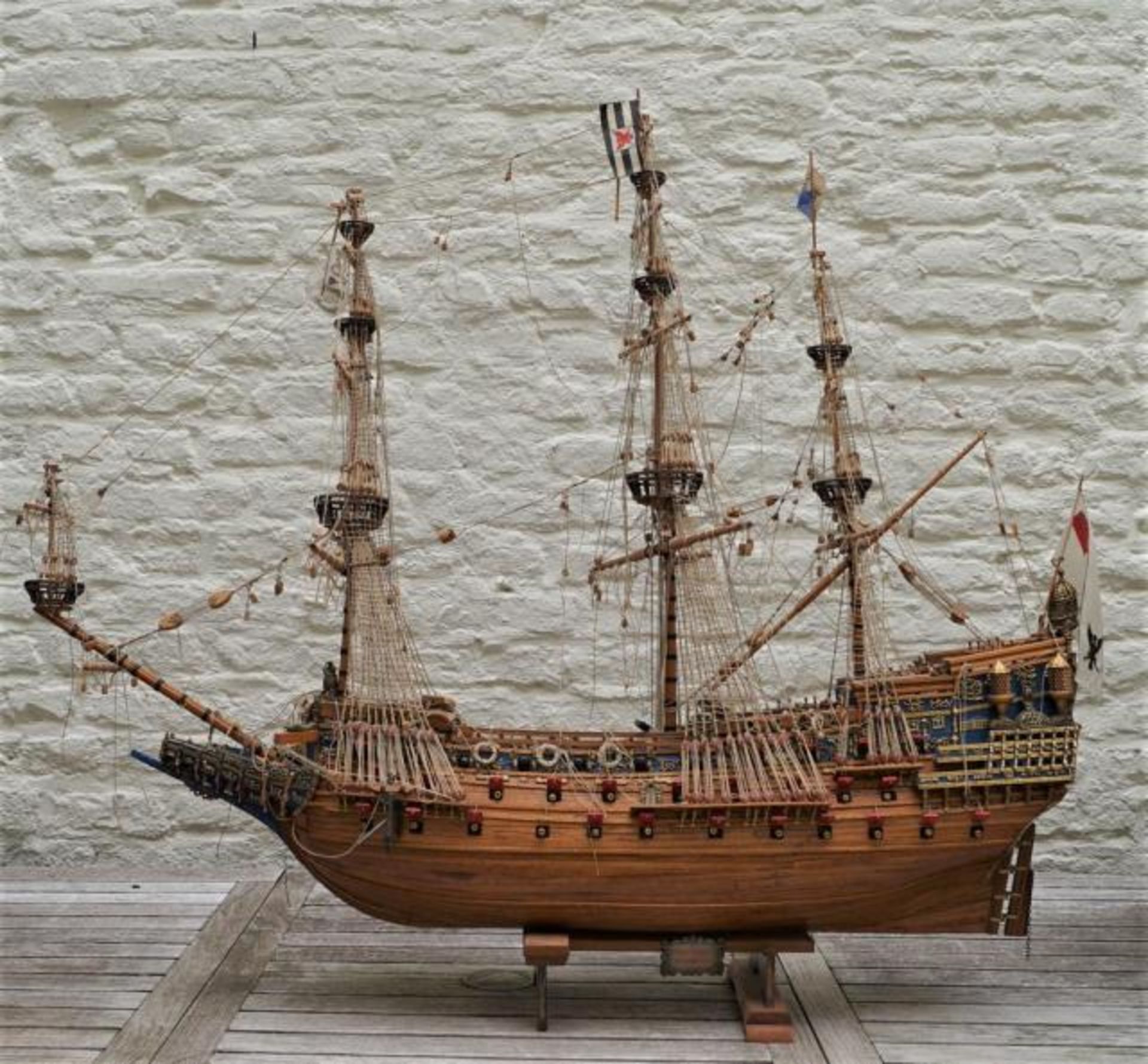 Dutch model ship, dim. 90 x 104 cm.