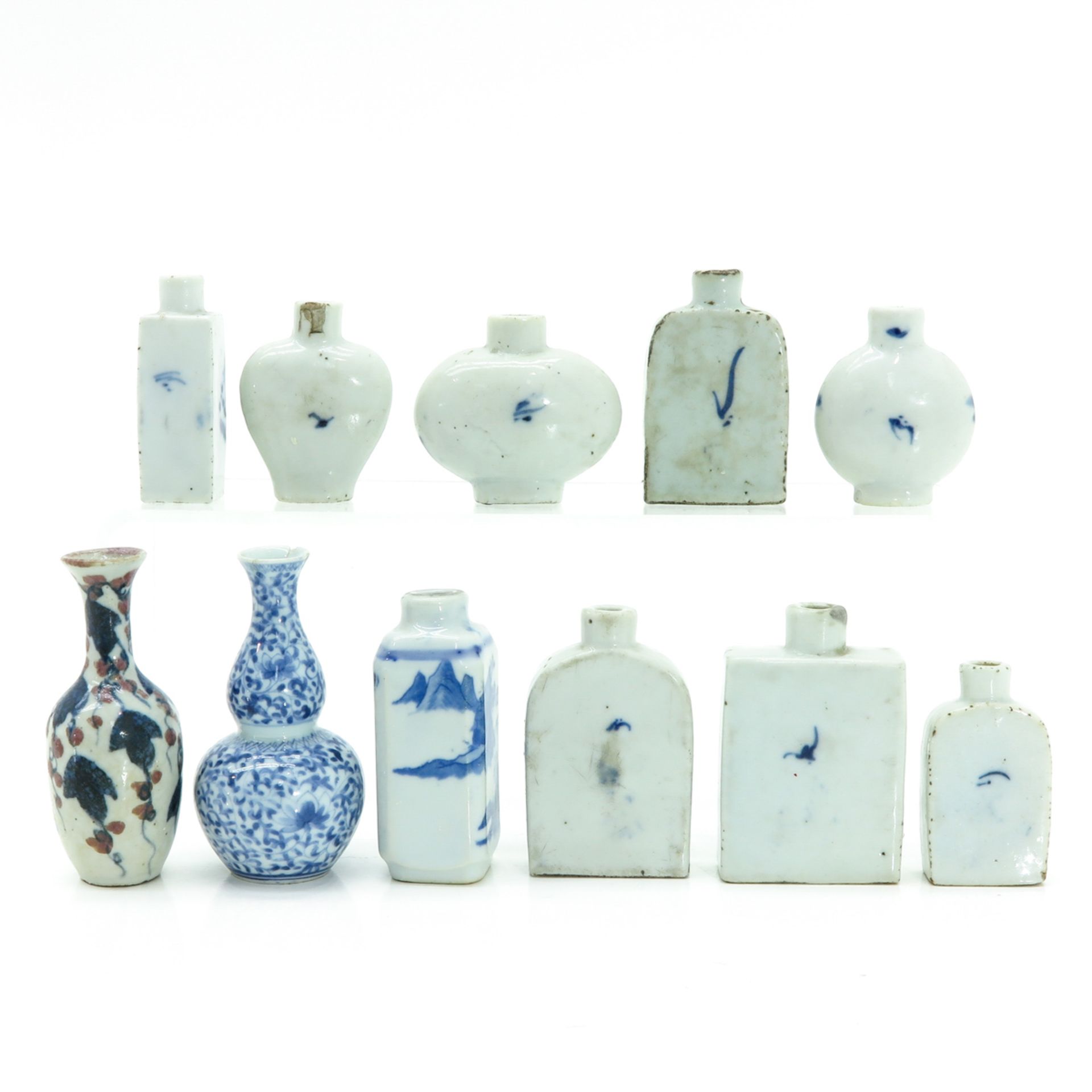 A Collection of Miniatures and Snuff Bottles - Bild 3 aus 6